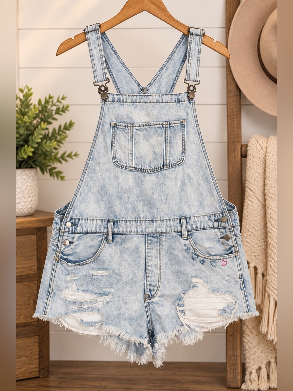 American Eagle Light Wash Distressed Denim Shortalls Overalls Size Large